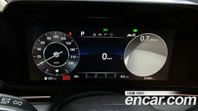 Kia Carnival 2020 — Фото 8/20