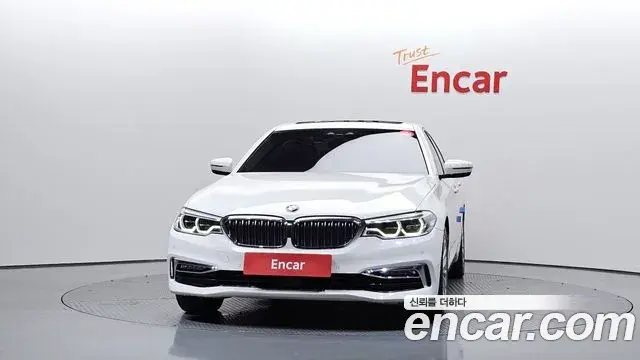 BMW 5 Series 2018 — Фото 3/20