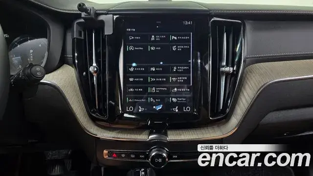 Volvo XC60 2019 — Фото 15/20