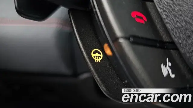 Land Rover Range Rover Evoque 2018 — Фото 18/20