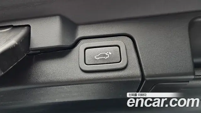 Land Rover Range Rover Evoque 2018 — Şəkil 13/37