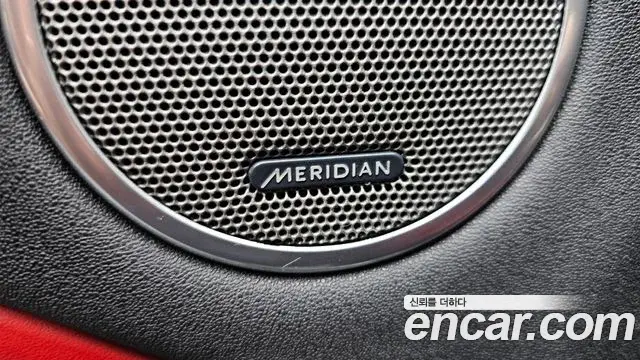 Land Rover Range Rover Evoque 2018 — Şəkil 10/37