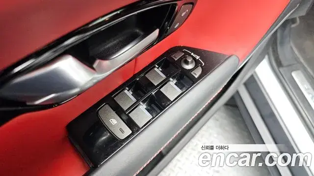 Land Rover Range Rover Evoque 2018 — Şəkil 7/37