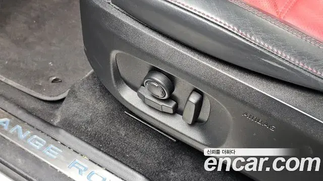 Land Rover Range Rover Evoque 2018 — Şəkil 14/37