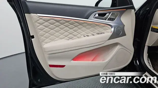 Genesis G70 2019 — Şəkil 14/30