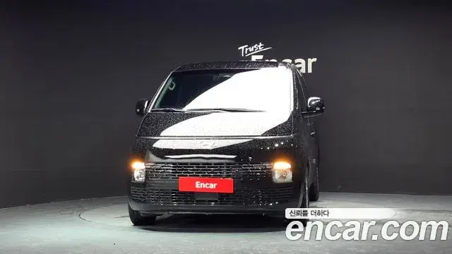 Hyundai Staria 2021 — Фото 2/20