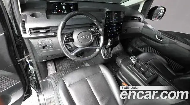 Hyundai Staria 2021 — Фото 6/20