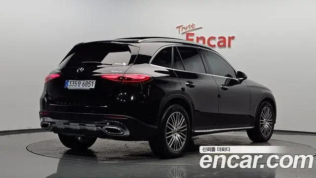 Mercedes-Benz GLC-Class 2023 — Фото 2/20