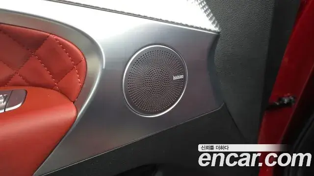 Genesis G70 2021 — ფოტო 24/41