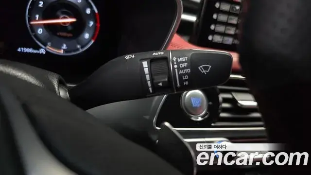 Genesis G70 2021 — ფოტო 34/41