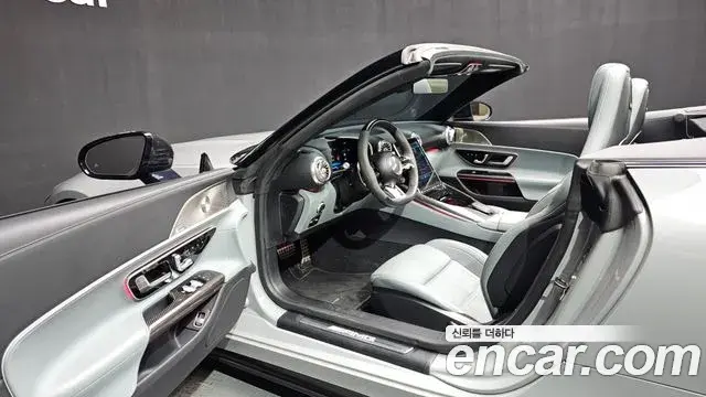 Mercedes-Benz SL-Class 2023 — Фото 10/20