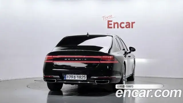 Genesis G90 2022 — Photo 4/20