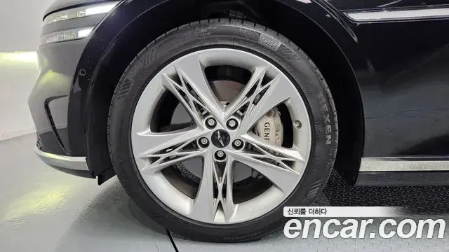 Genesis G90 2022 — Photo 5/20