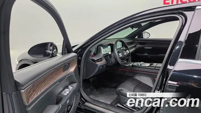 Genesis G90 2022 — Photo 10/20