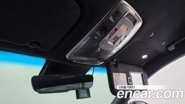 Genesis G90 2022 — Photo 17/20