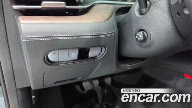 Genesis G90 2022 — Photo 18/20