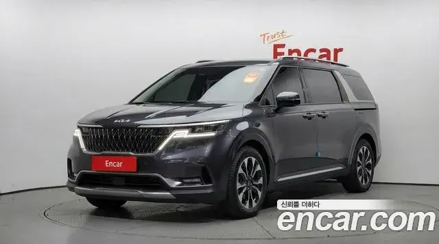Kia Carnival 2021 — Фото 1/20