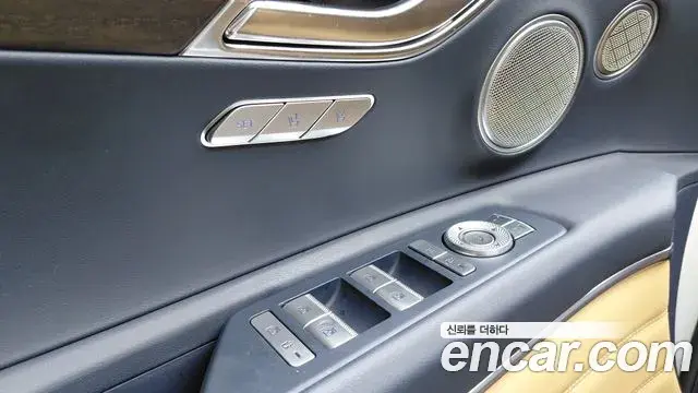 Genesis GV80 2022 — Şəkil 28/33