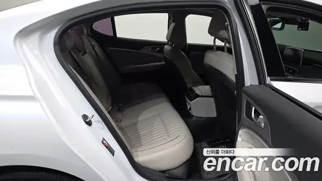 Genesis G70 2019 — Şəkil 12/34