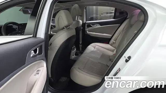 Genesis G70 2019 — Şəkil 21/34