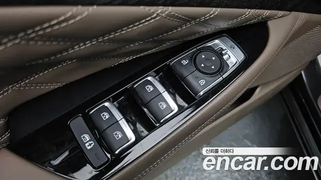 Kia K8 2021 — Şəkil 34/35