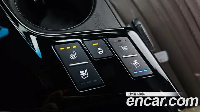 Kia K8 2021 — Şəkil 27/35