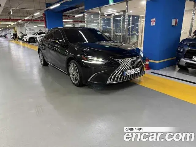 Lexus ES300h 2025 — Şəkil 11/18