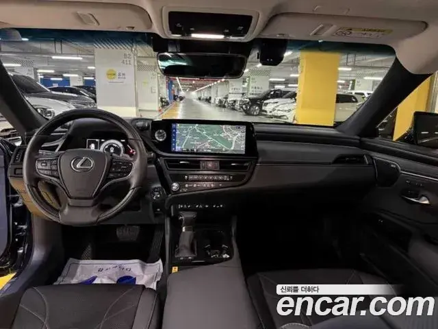 Lexus ES300h 2025 — Şəkil 4/18