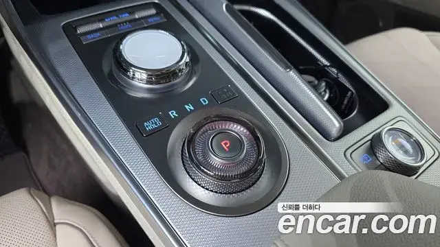 Genesis GV80 2023 — Photo 13/20