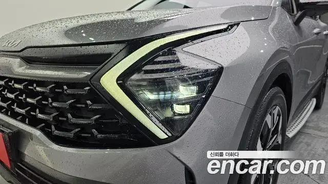Kia Sportage 2021 — ფოტო 19/31