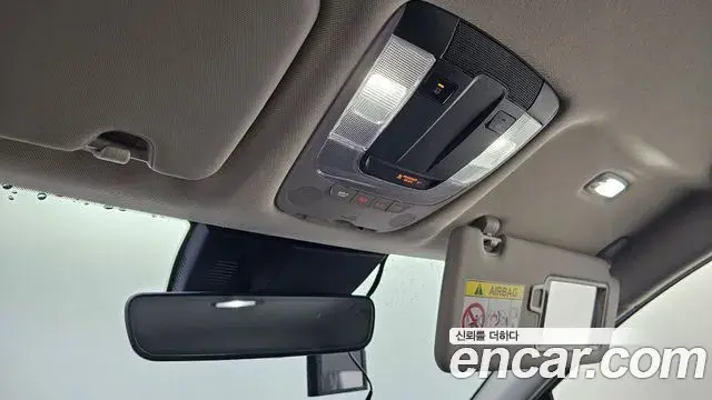 Kia Sportage 2021 — ფოტო 7/31