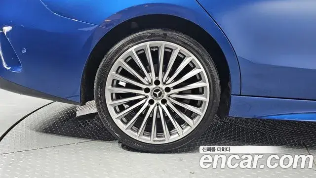 Mercedes-Benz C-Class 2022 — Фото 5/20