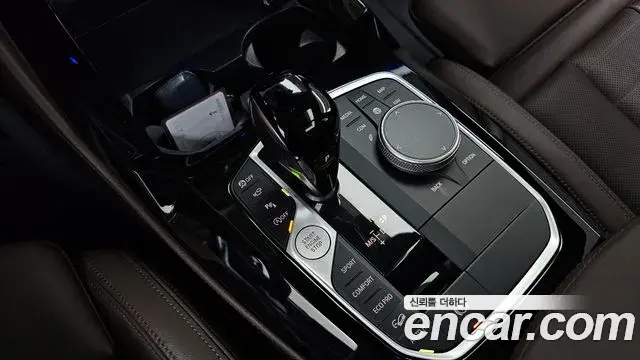 BMW X4 2024 — Photo 9/20