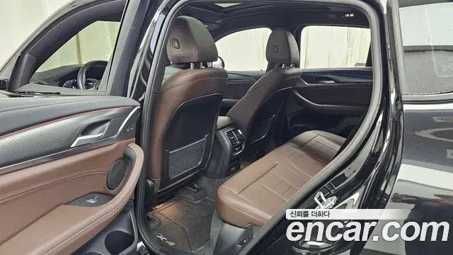 BMW X4 2024 — Photo 12/20