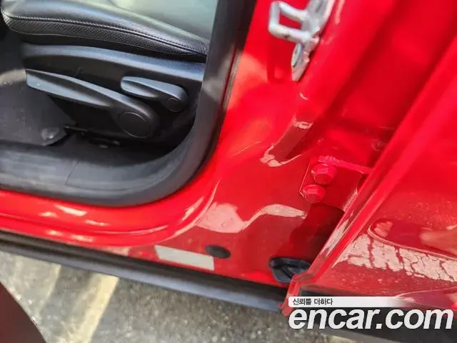Jeep Renegade 2021 — ფოტო 7/17