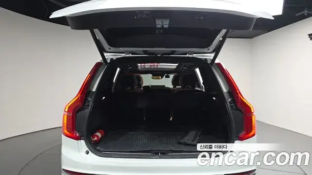 Volvo XC90 2020 — Фото 20/20