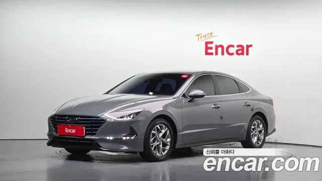Hyundai Sonata 2020 — Фото 1/20