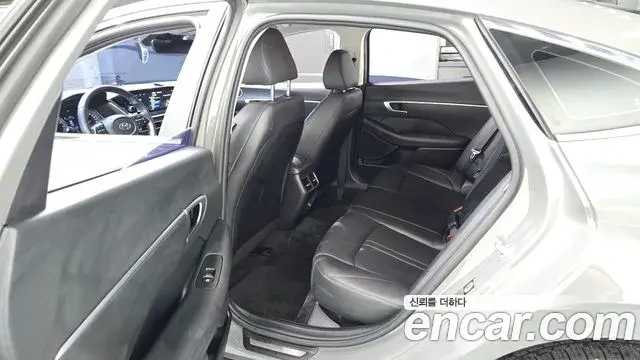 Hyundai Sonata 2020 — Фото 11/20