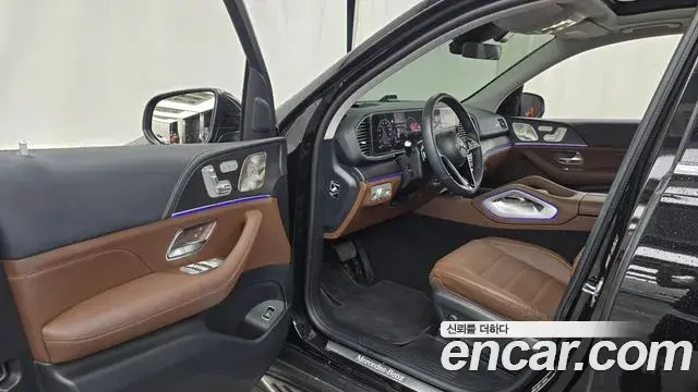 Mercedes-Benz GLE-Class 2024 — Фото 10/20