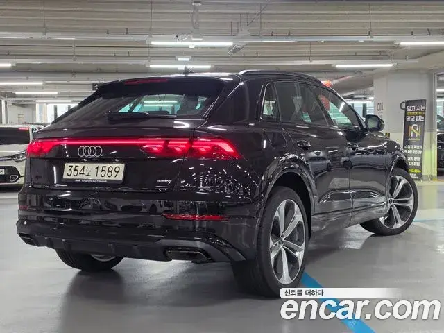 Audi Q7 2026 — Фото 1/12