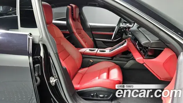 Porsche Taycan 2021 — Photo 19/39