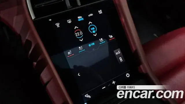 Porsche Taycan 2021 — Photo 9/39