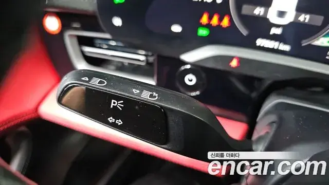 Porsche Taycan 2021 — Photo 7/39