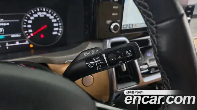 Kia Sorento 2023 — Şəkil 21/37