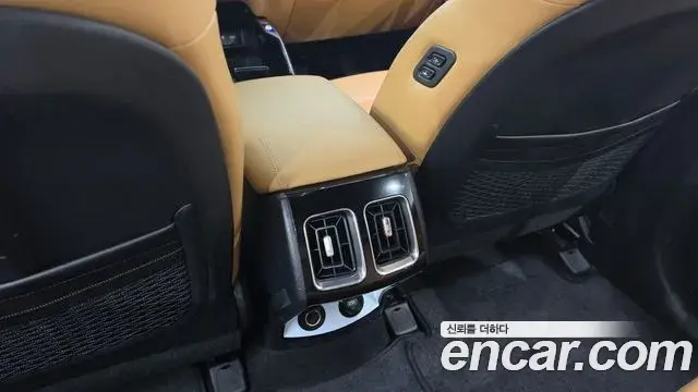 Kia Sorento 2023 — Şəkil 15/37