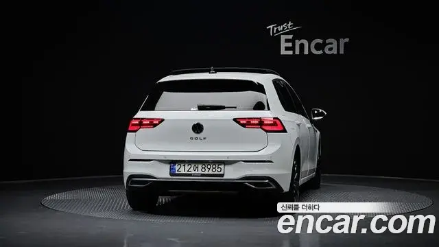 Volkswagen Golf 2022 — Şəkil 13/31