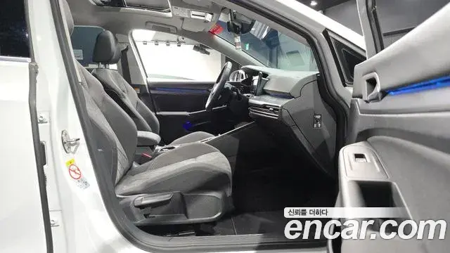 Volkswagen Golf 2022 — Şəkil 22/31