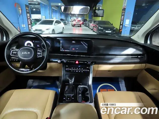 Kia Carnival 2022 — Photo 4/20