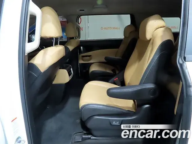 Kia Carnival 2022 — Photo 10/20