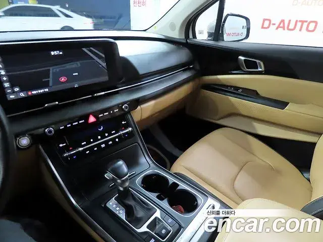 Kia Carnival 2022 — Photo 13/20
